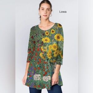 Lowa Women's Vibrant Floral Tunic